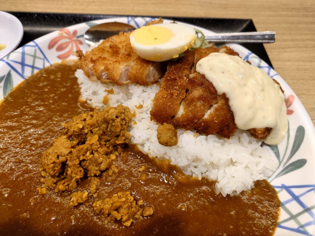 チキン南蛮
ロースかつ
辛口キーマ