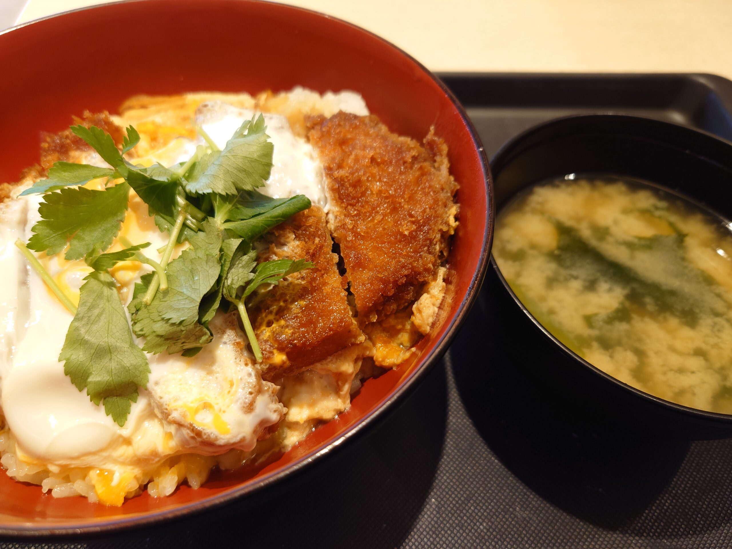 超厚切りロースかつ丼