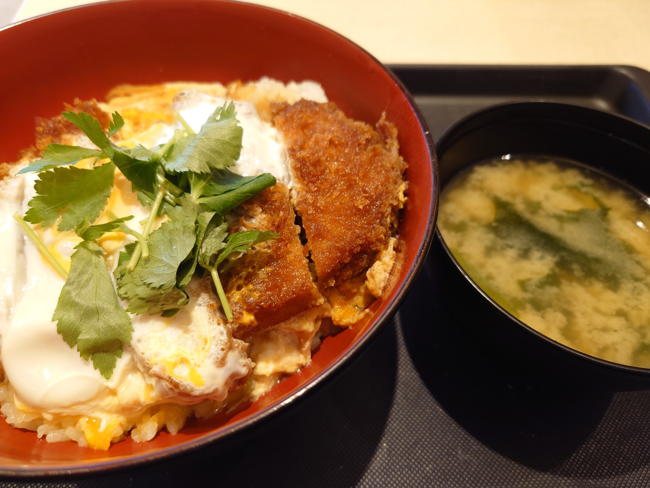 超厚切りロースかつ丼