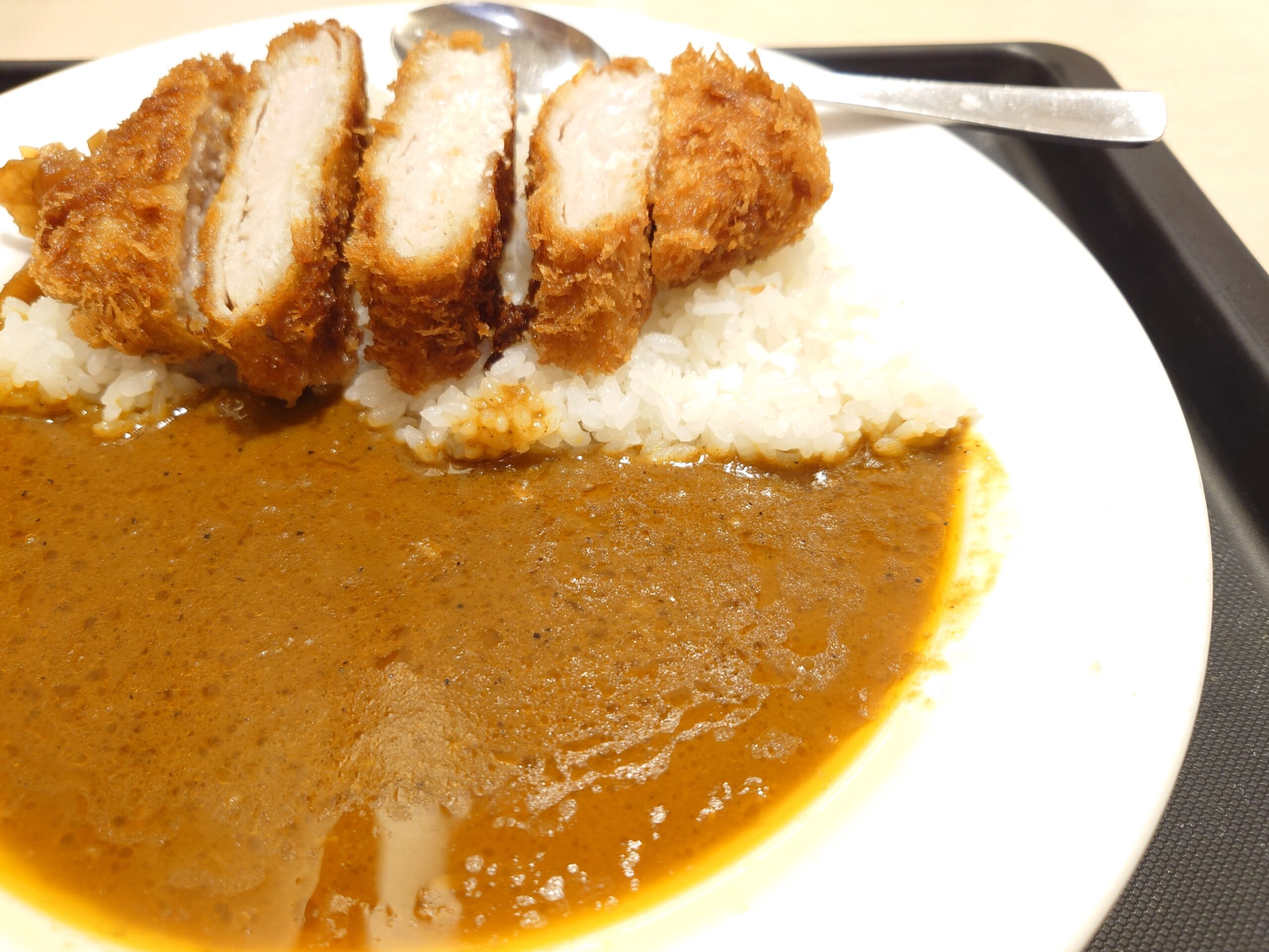 ロースミルフィーユかつカレー　770円