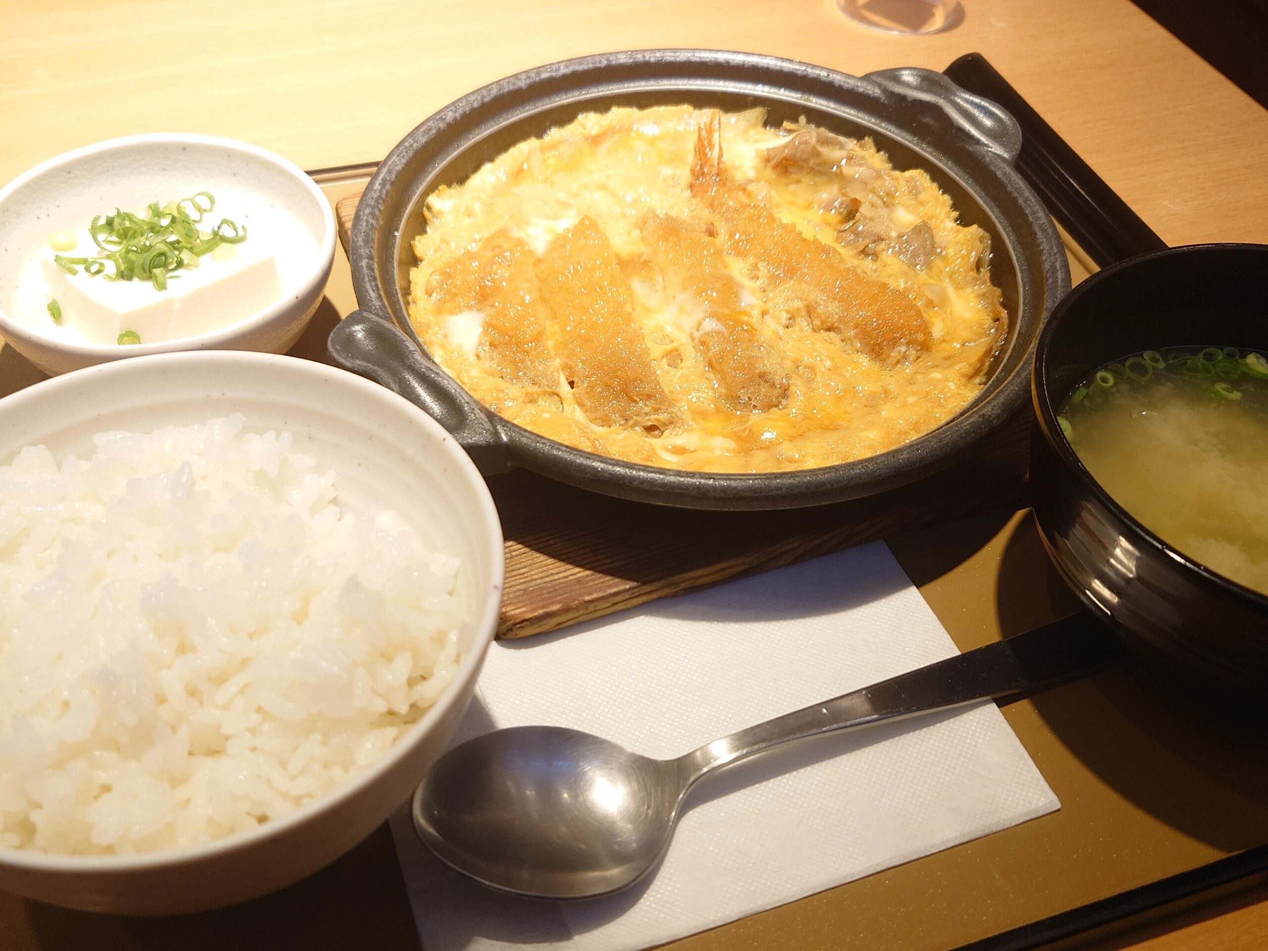 ミックスとじ定食