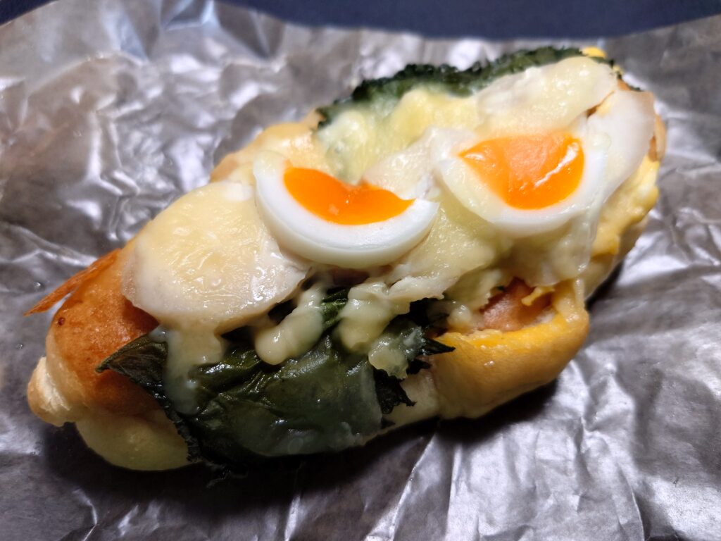 たまごとチキンの和風ホットサンド(ゆずみそ仕立て)