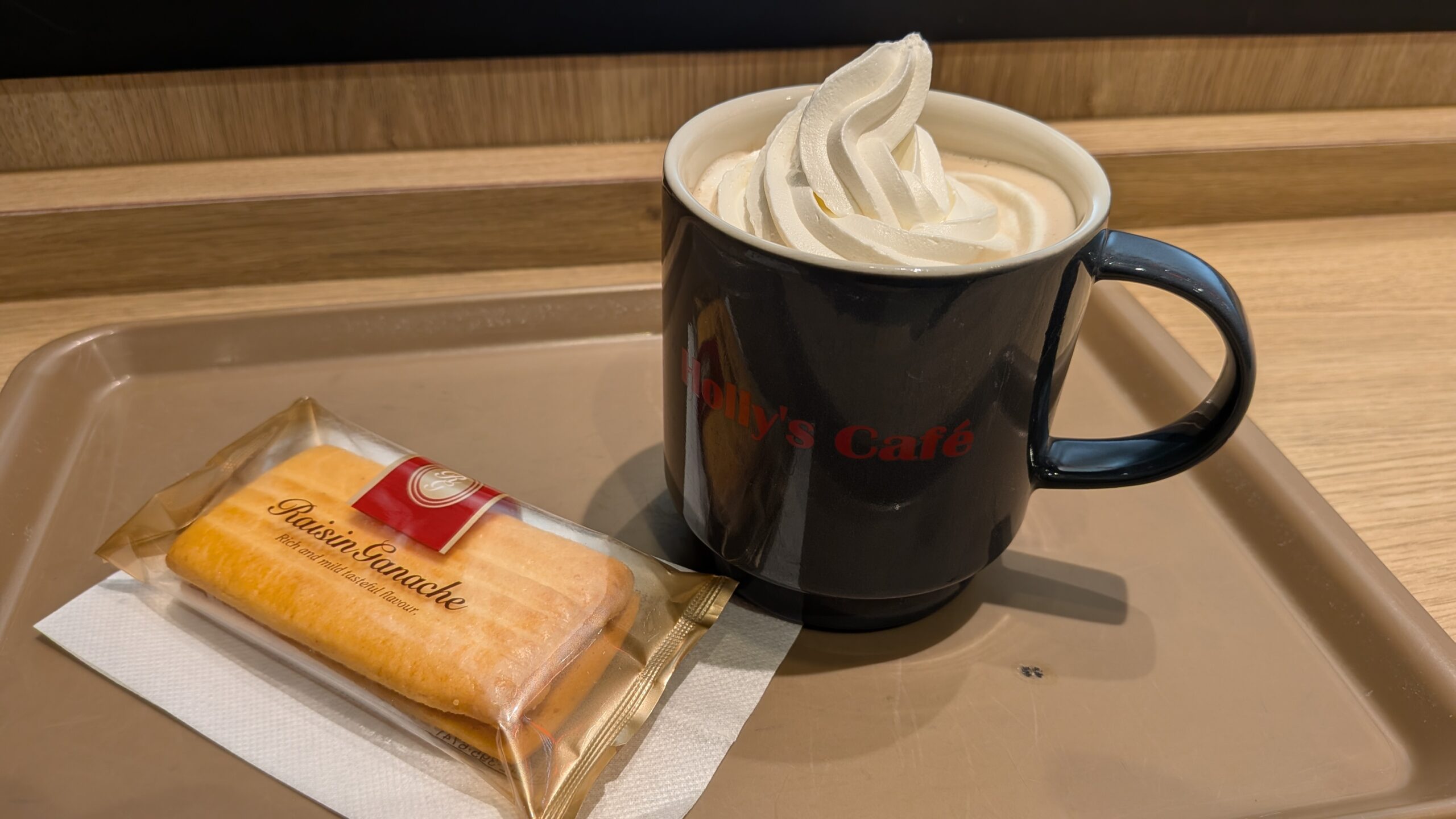 ウィンナーオーレ+レーズンガナッシュ 690円